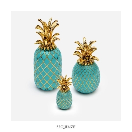 Ananas di Sequenze Turchese/Oro di altezza cm 15. Made in Italy.